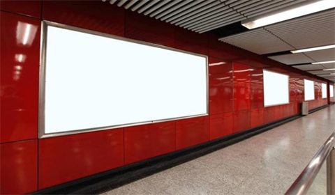 地鐵3號線廣告展示